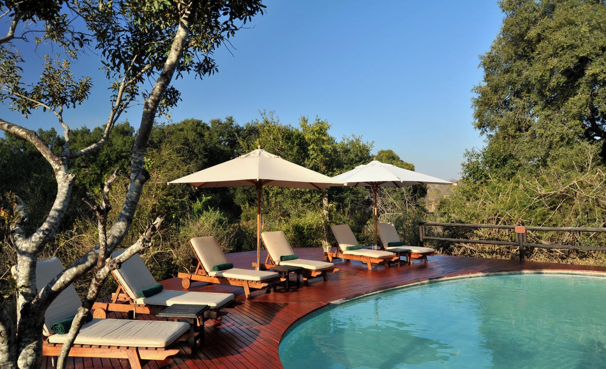 hamiltons_tented_camp_-_pool_area » Tembo Safari