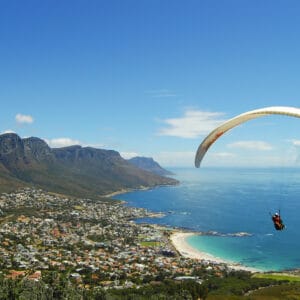 Paraglidning over Cape Town