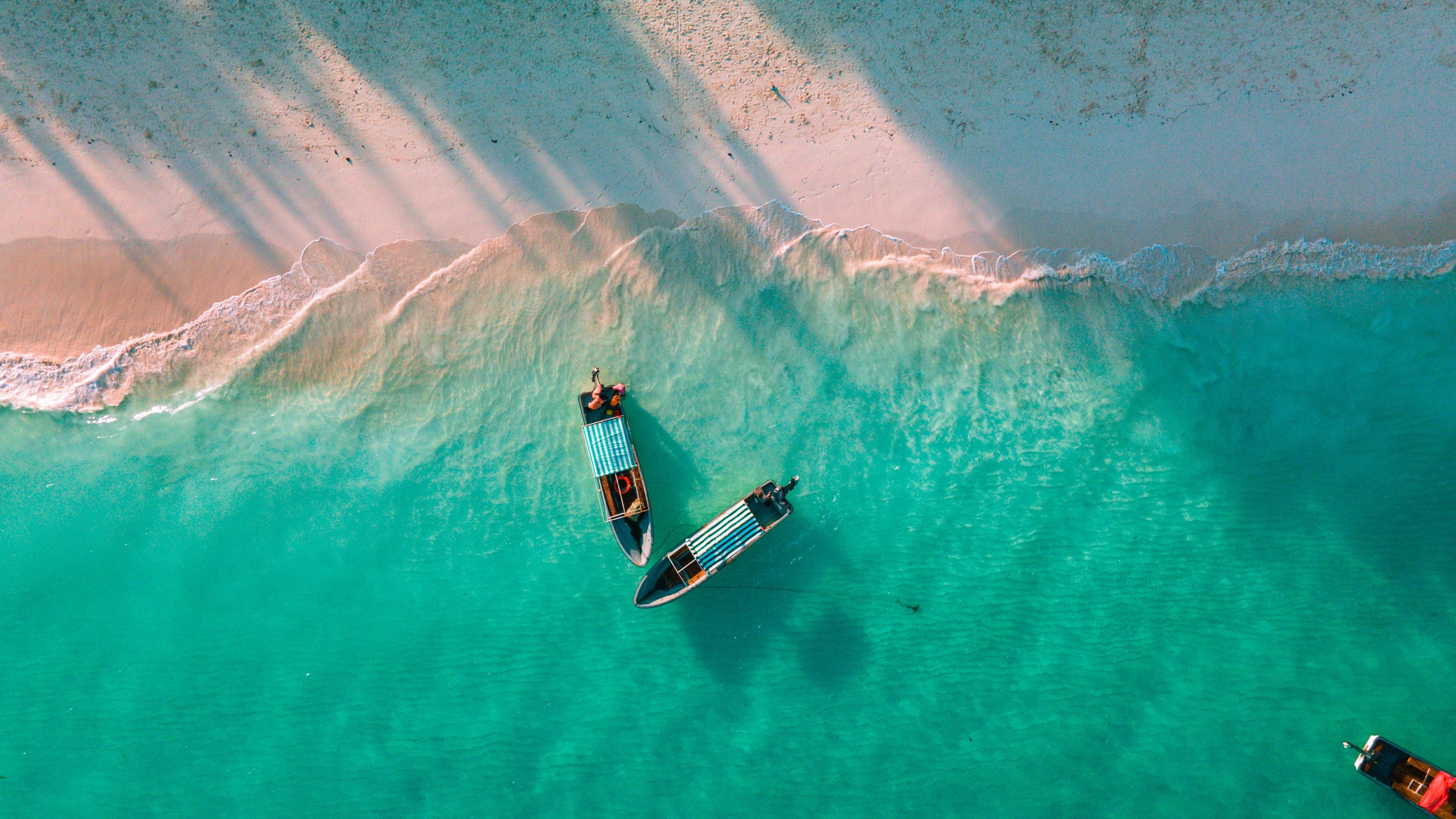 Nungwi strand med båder Zanzibar Tanzania » Tembo Safari Nungwi strand med båder Zanzibar Tanzania