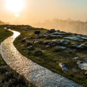 Solnedgang over Victoria Falls i Zimbabwe