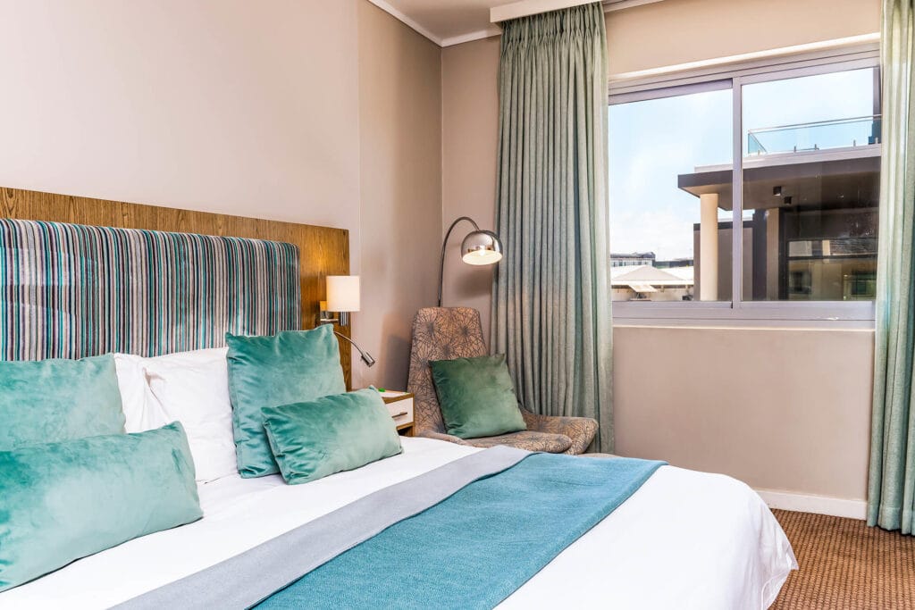 AHA Harbour Bridge Hotel