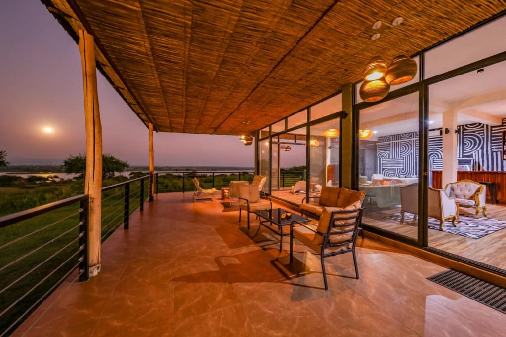 Pakuba Safari Lodge