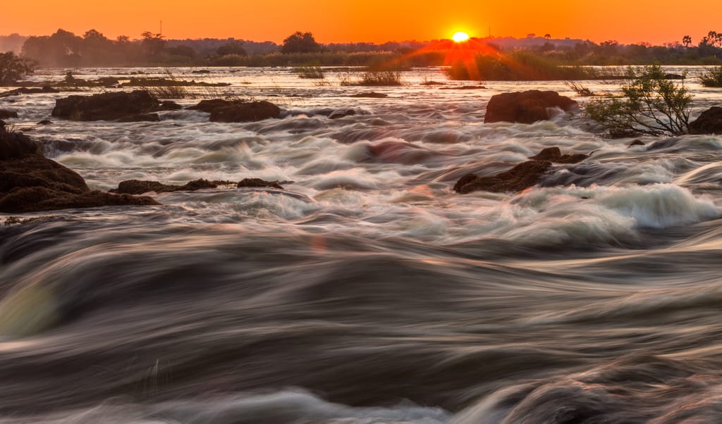 Solopgang over Zambezi floden
