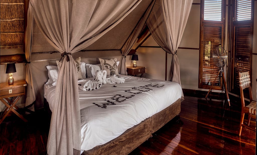 Deception Valley Lodge