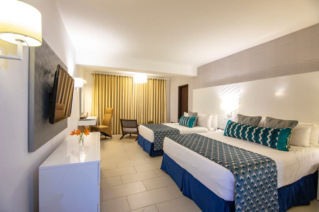 Leopard Beach Resort