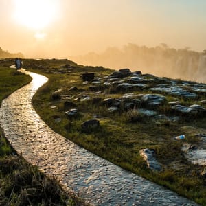 Solnedgang over Victoria Falls i Zimbabwe