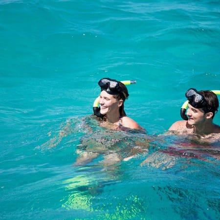 snorkelling-in-mauritius_easy-resize.com__0