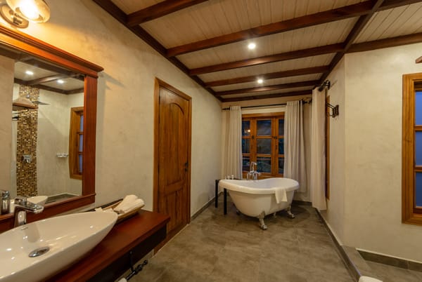Chimpundu Lodge